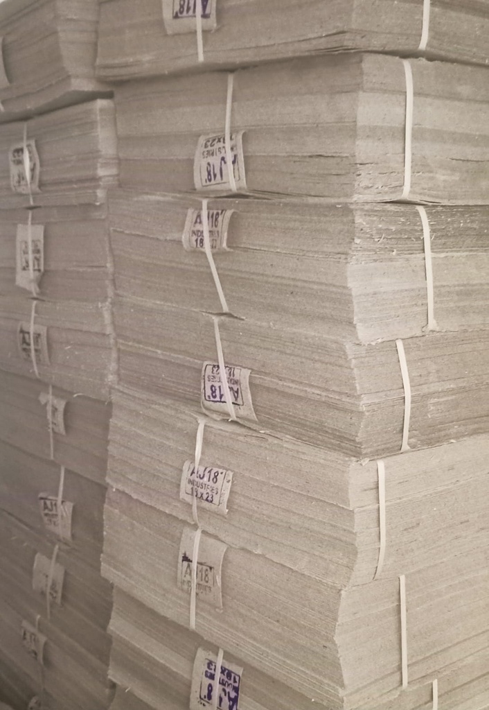 Strip Board White 18x23 18 Ounce (Pack Of 10 Sheets)