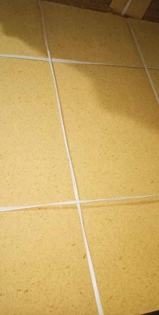 Central India Board Yellow 18x23 18 Ounce (1 Bundle)