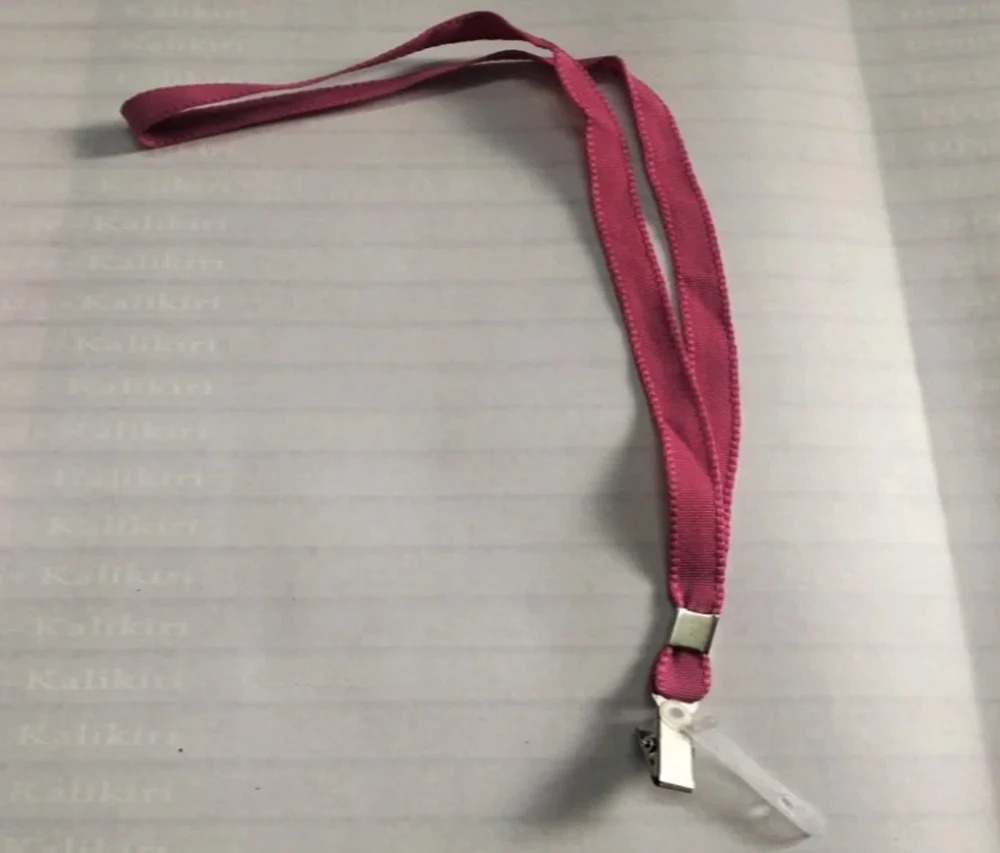 I Card Flat Lanyard 14mm With Lock Maroon Colour (Pack Of 100)