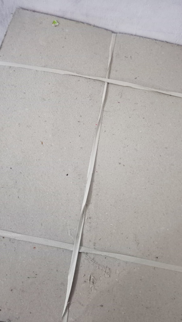 (Loose)Strip Board White 18x23 18 Ounce